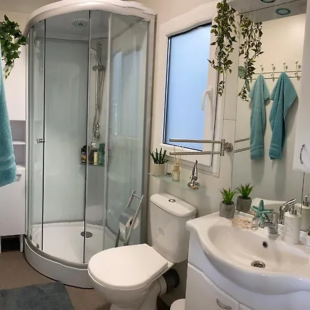 Lägenhet Jade's Luxury Mobile Privlaka Camp