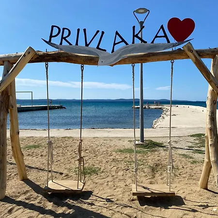 Jade's Luxury Mobile Privlaka Camp